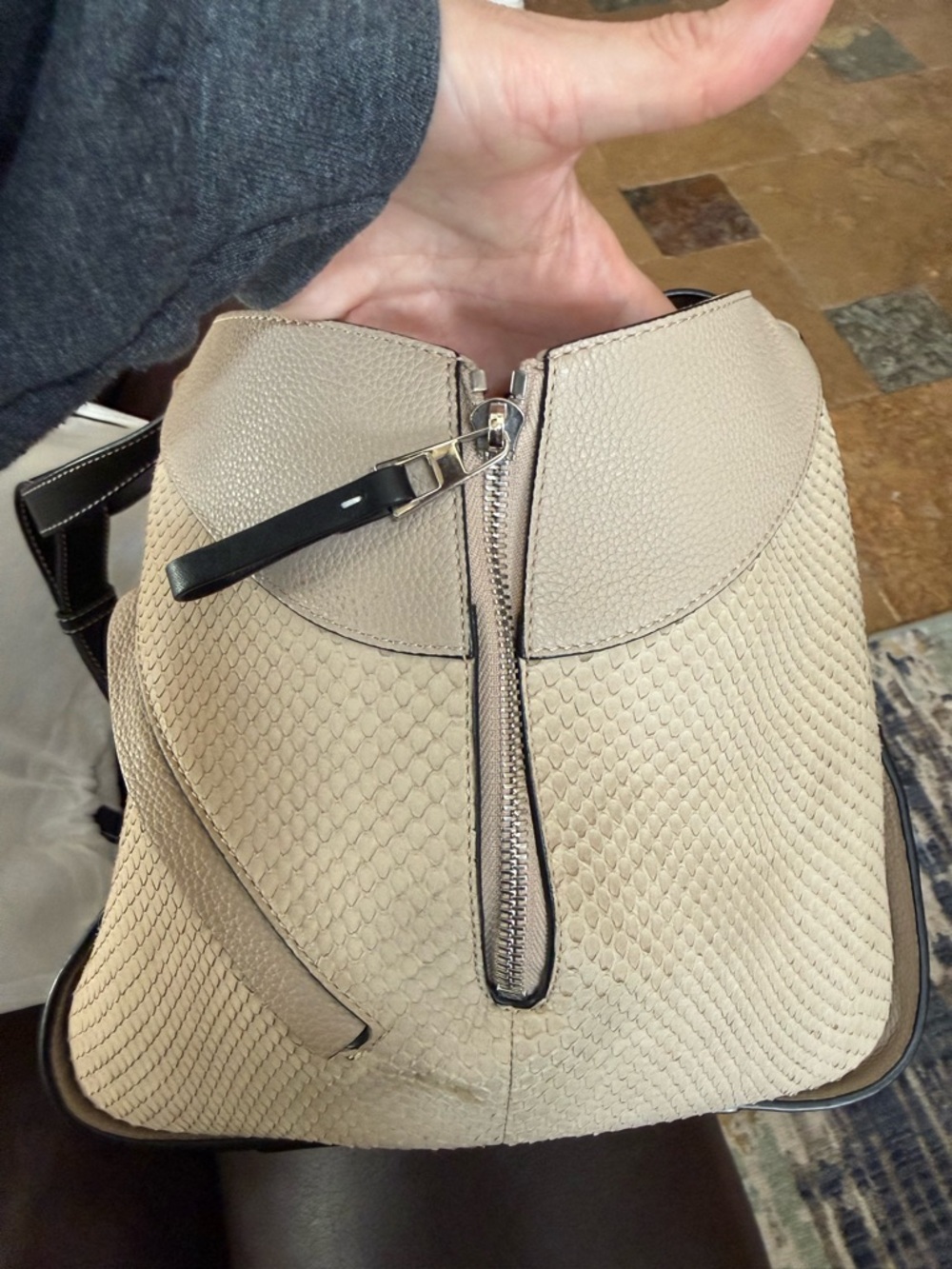 Loewe Hammock Small Bag Taupe & Black | Embossed Leather | Two-Tone | Crossbody - Picture 6 of 7